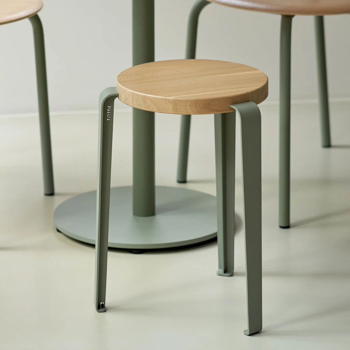 Tabouret LOU chêne - TIP TOE